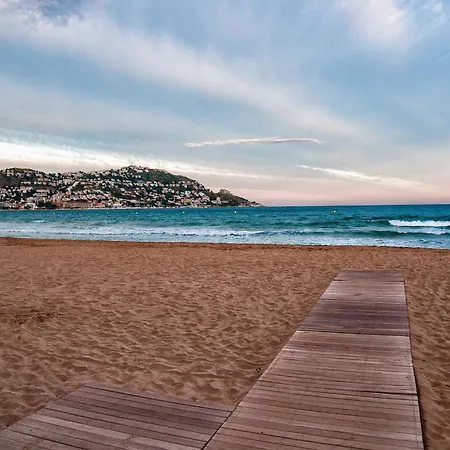 Διαμέρισμα With Scenic View Ρόζες