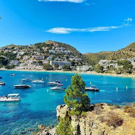 With Scenic View Διαμέρισμα Ρόζες