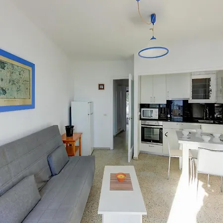 Apartman In On The Beachfront
