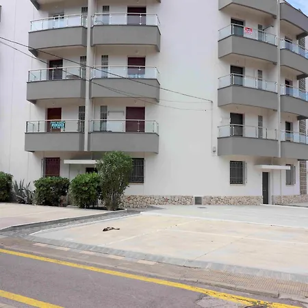 In On The Beachfront Apartman